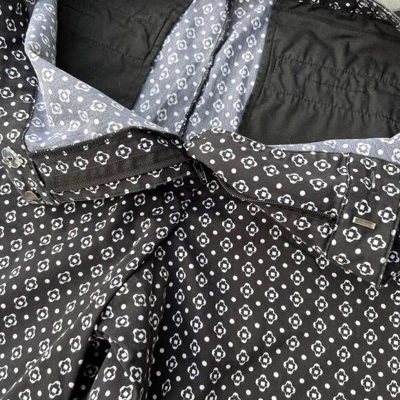 CHICO’S women's size 1 (S 8) shorts, black with white geometric print - Picture 5 of 8